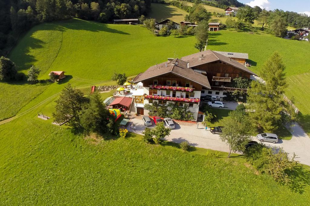 Готель Ladestatthof Нойштіфт-ім-Штубайталь Екстер'єр фото